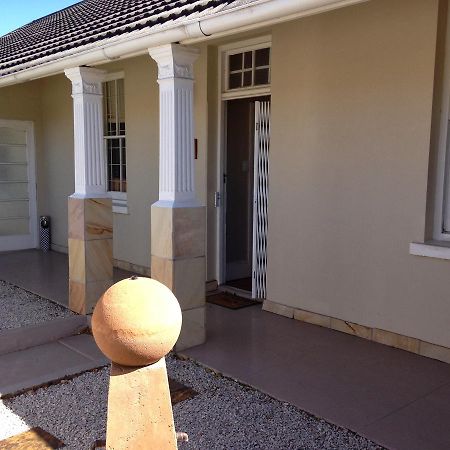 Guesthouse On Irvine Port Elizabeth Esterno foto