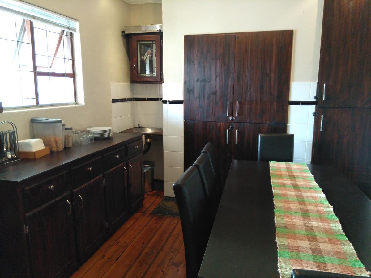 Guesthouse On Irvine Port Elizabeth Esterno foto