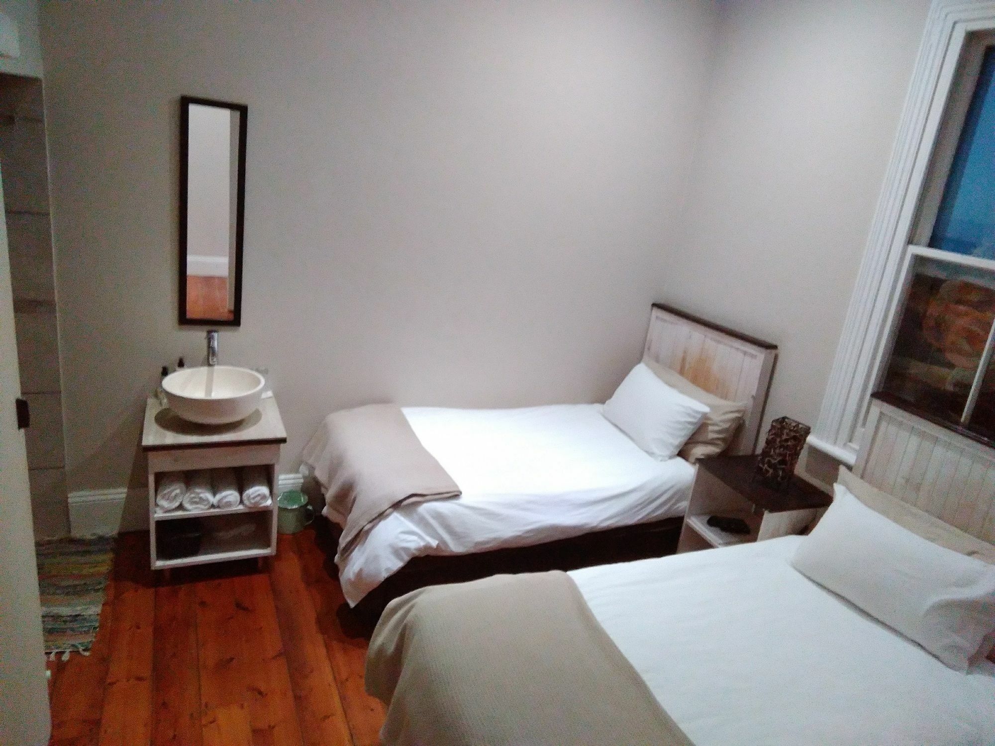 Guesthouse On Irvine Port Elizabeth Esterno foto