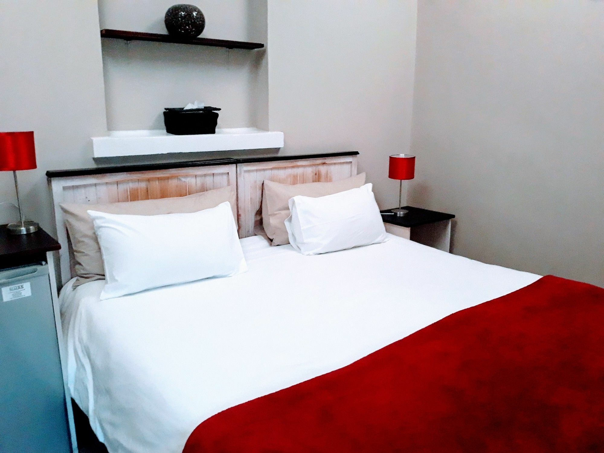 Guesthouse On Irvine Port Elizabeth Esterno foto